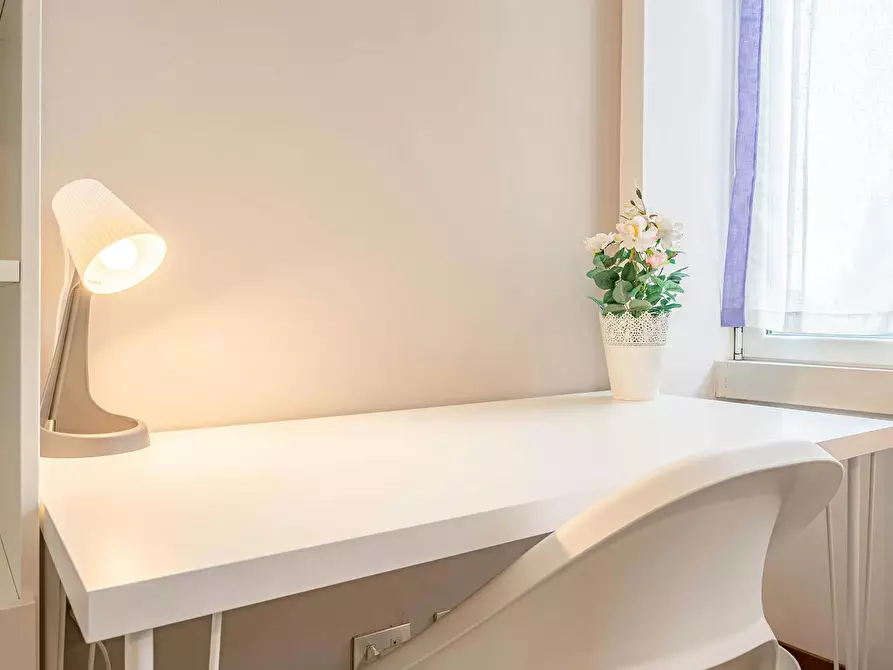 Immagine 6 di Camera in affitto  in Via Broni a Milano