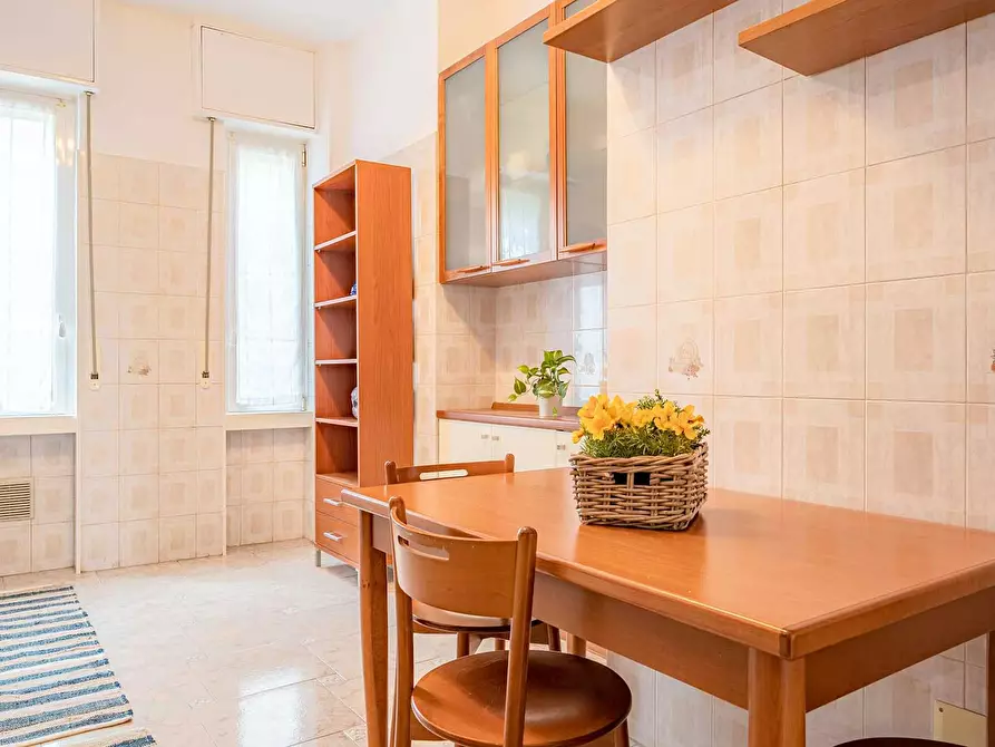 Immagine 10 di Camera in affitto  in Via Broni a Milano