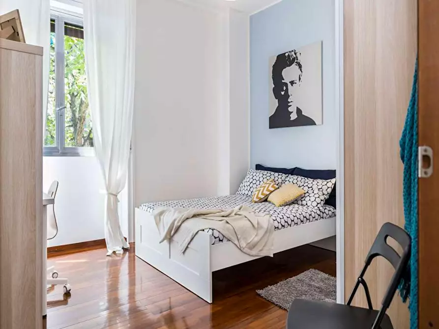 Immagine 2 di Camera in affitto  in Via Giuseppe Frua a Milano