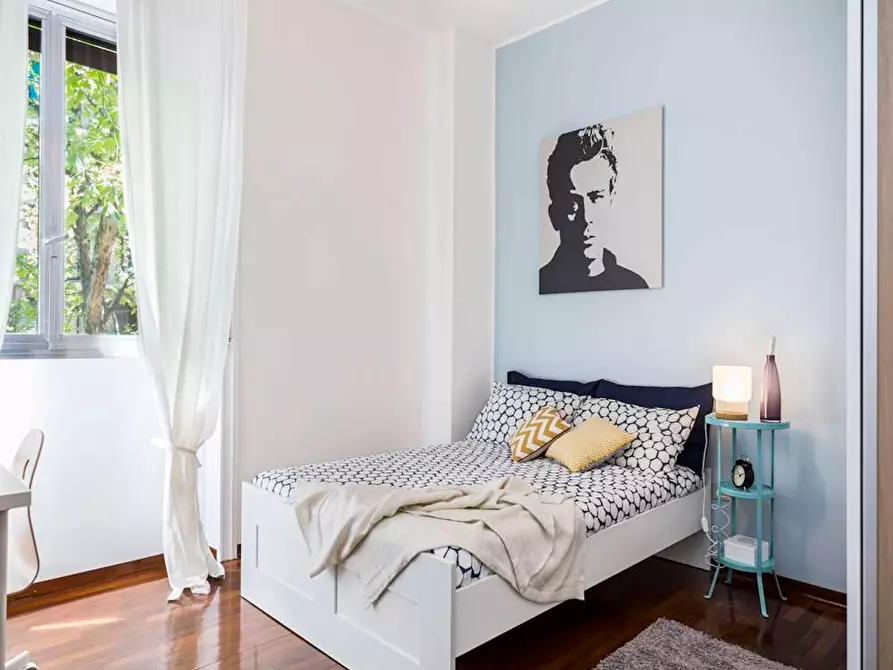 Immagine 1 di Camera in affitto  in Via Giuseppe Frua a Milano