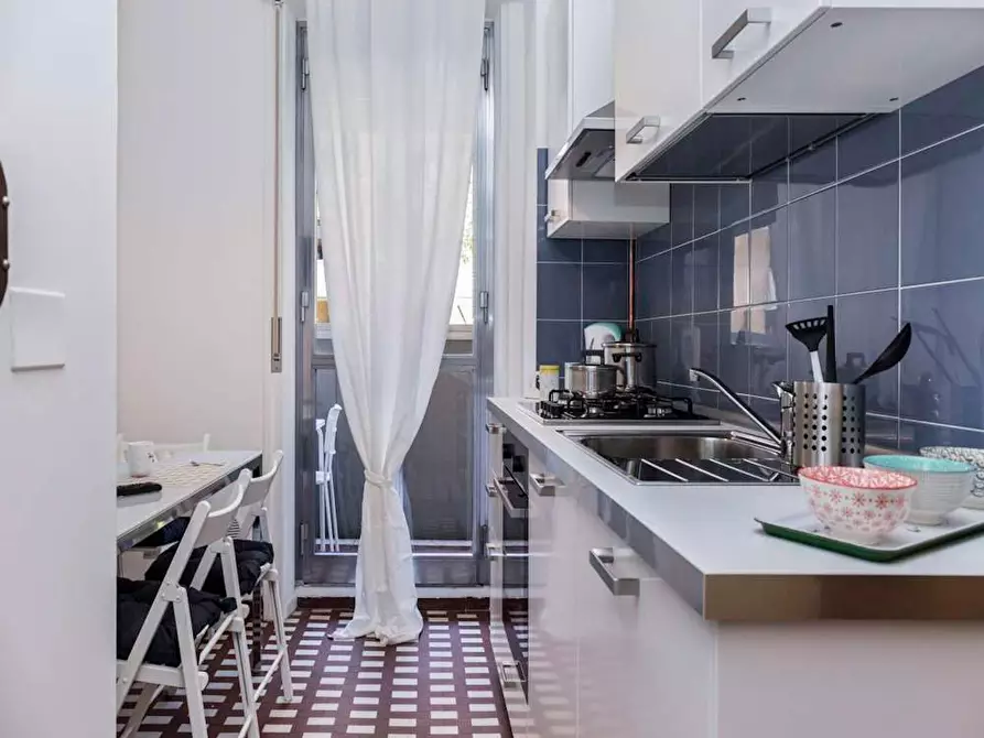 Immagine 10 di Camera in affitto  in Via Giuseppe Frua a Milano