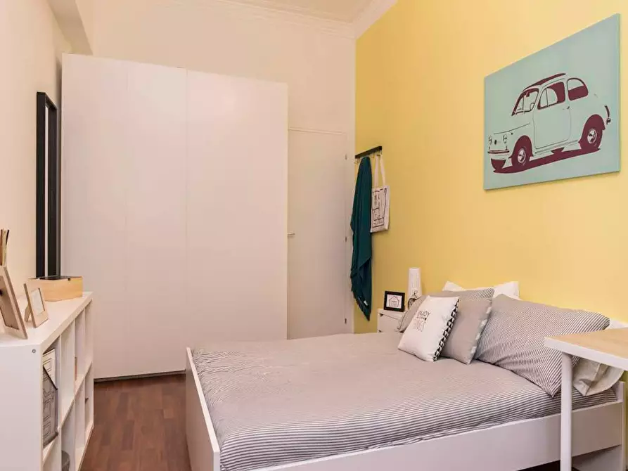 Immagine 3 di Camera in affitto  in Via Giulio Tarra a Milano