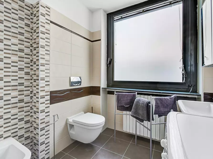 Immagine 8 di Camera in affitto  in Via Privata Deruta a Milano