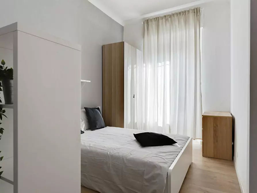 Immagine 4 di Camera in affitto  in Via Annibale Caretta a Milano