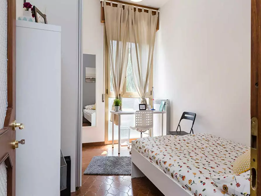 Immagine 2 di Camera in affitto  in Viale Giovanni Vicini a Bologna