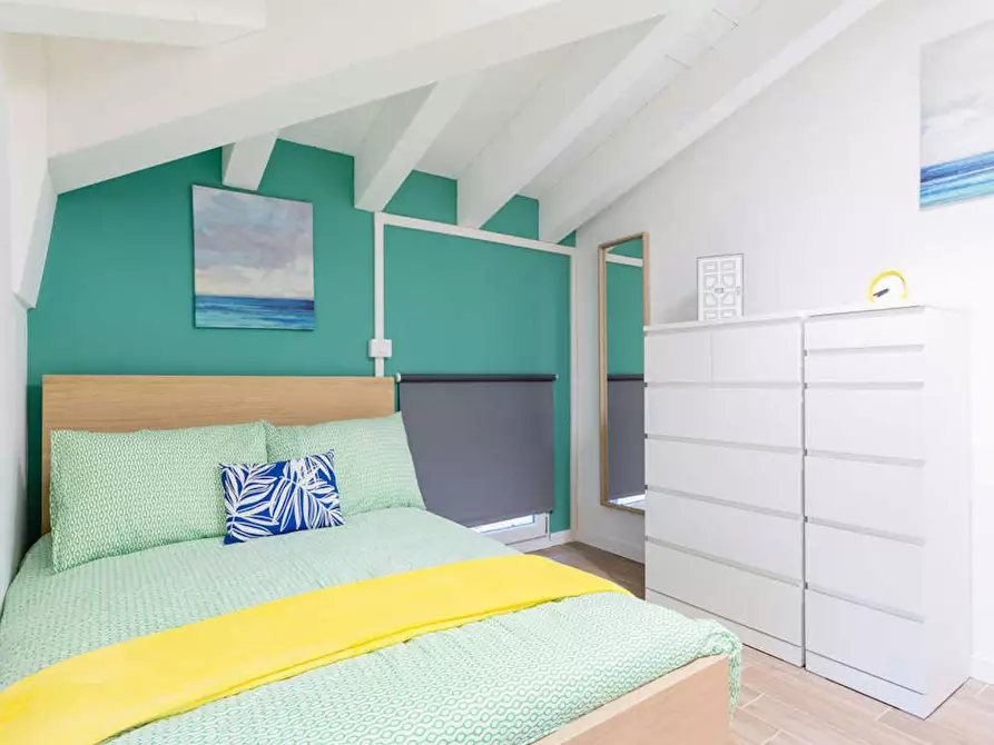 Immagine 3 di Camera in affitto  in Viale Alfredo Oriani a Bologna