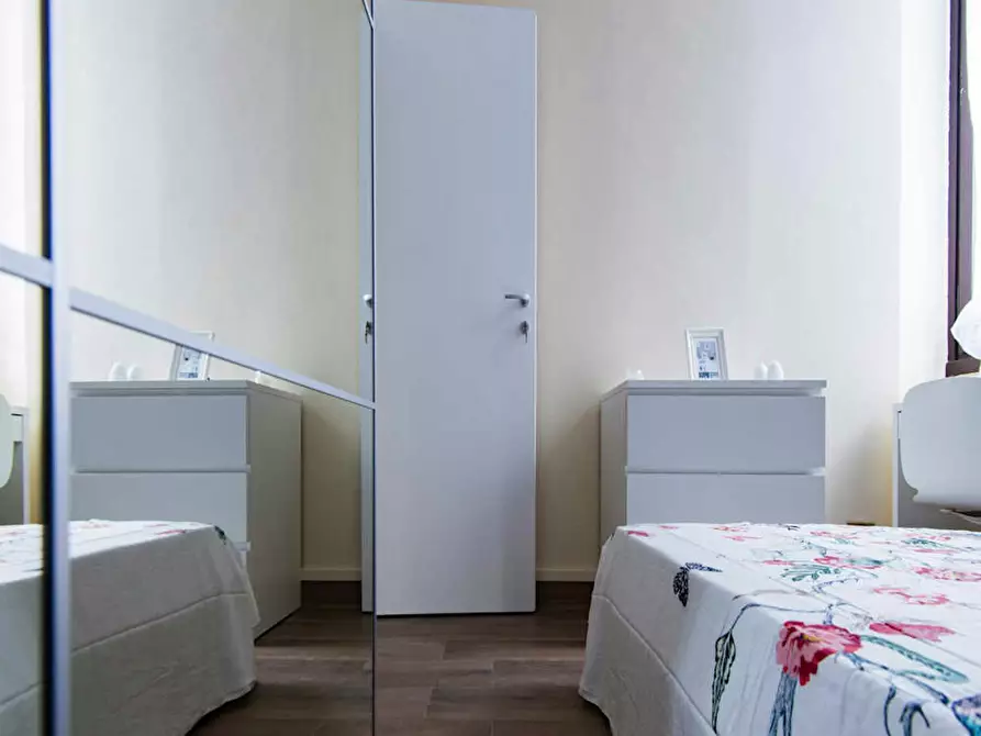 Immagine 7 di Camera in affitto  in Viale Nazario Sauro a Milano