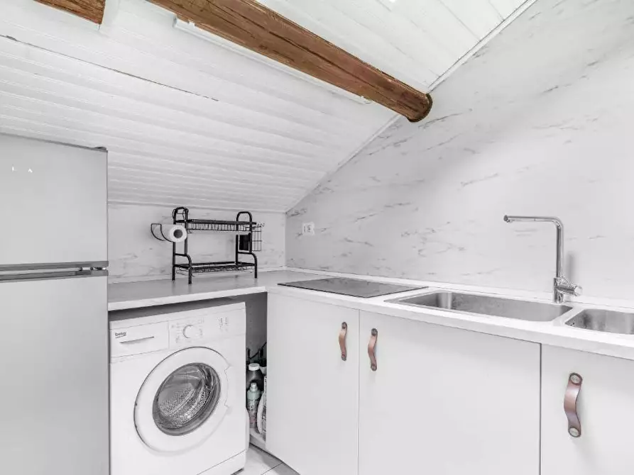 Immagine 10 di Appartamento in affitto  in Via Martiri Oscuri a Milano