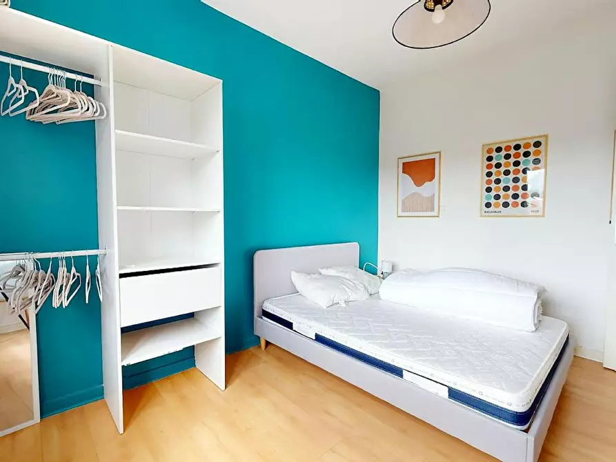 Immagine 3 di Camera in affitto  in Rue de Mulhouse a Lille