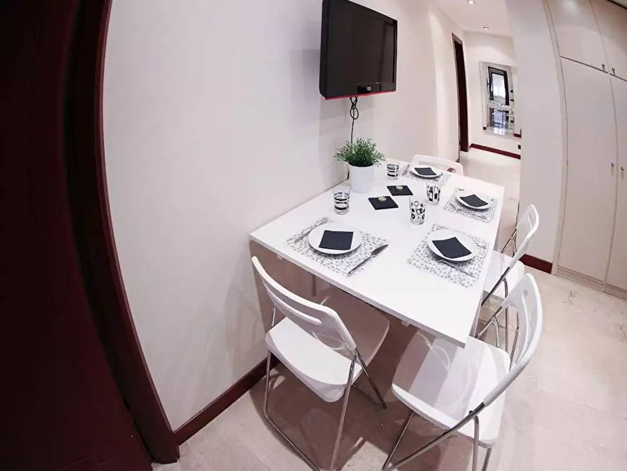 Immagine 6 di Camera in affitto  in Via Angelo de Vincenti a Milano