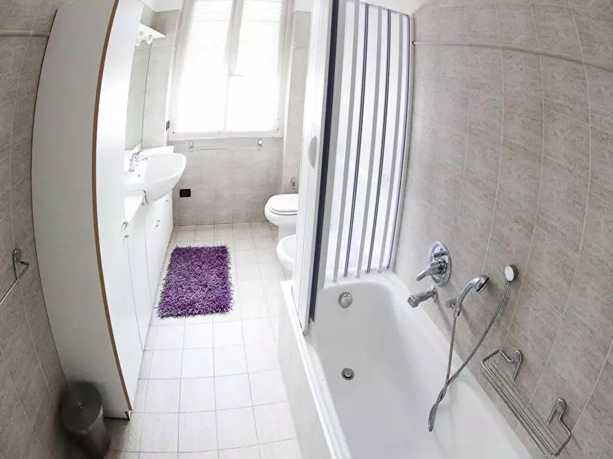 Immagine 7 di Camera in affitto  in Via Angelo de Vincenti a Milano