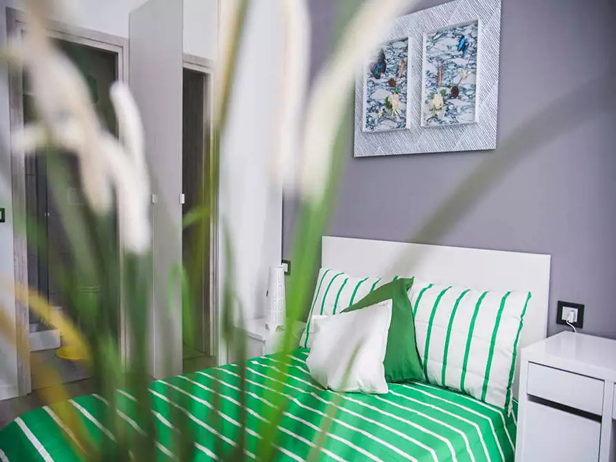 Immagine 3 di Camera in affitto  in Via Paolo Bassi a Milano