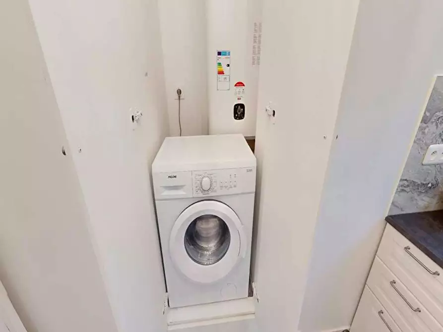 Immagine 7 di Camera in affitto  in Rue Chaligny a Paris