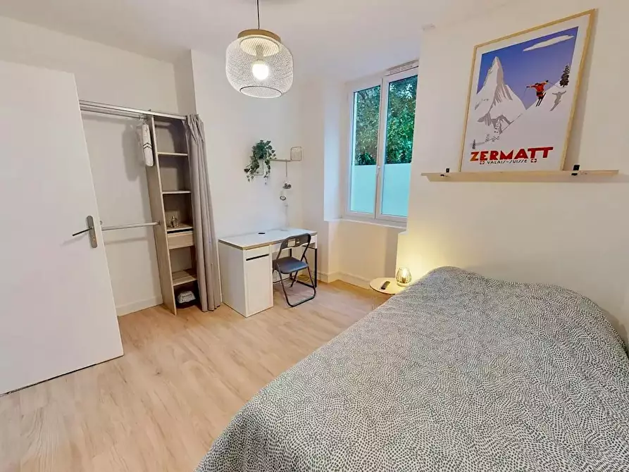 Immagine 1 di Camera in affitto  in Rue Pasteur a Pau