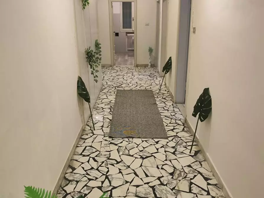 Immagine 4 di Camera in affitto  in Viale Alfredo Oriani a Bologna