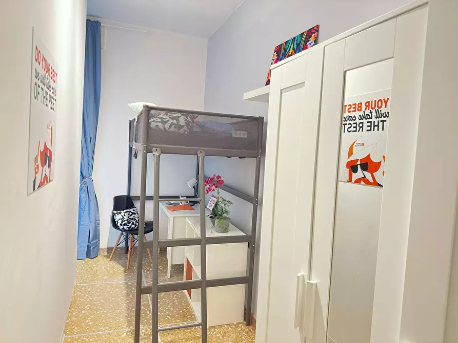 Immagine 1 di Camera in affitto  in Viale Alfredo Oriani a Bologna