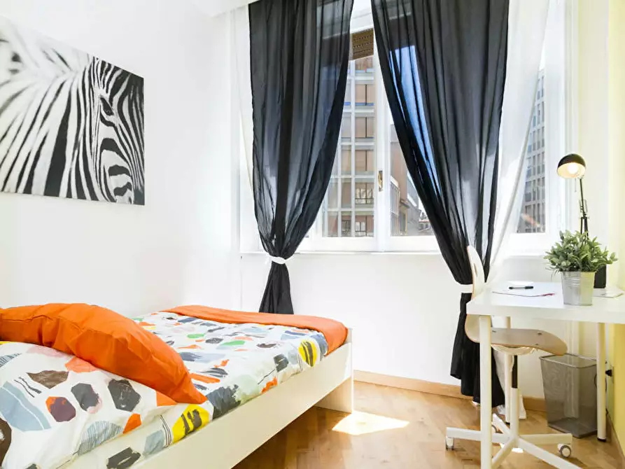 Immagine 3 di Camera in affitto  in Via Larga a Milano