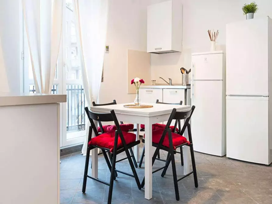 Immagine 4 di Camera in affitto  in Via delle Acacie a Buccinasco