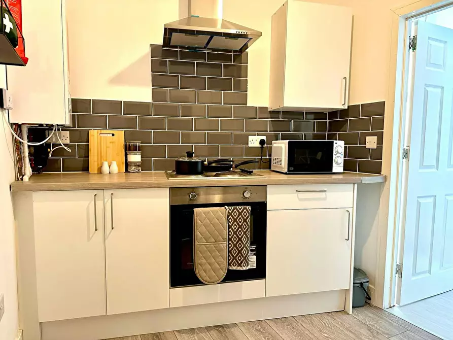 Immagine 8 di Appartamento in affitto  in Neath Road a Tonna