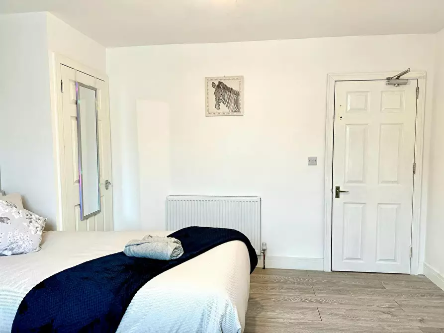 Immagine 5 di Appartamento in affitto  in Neath Road a Tonna