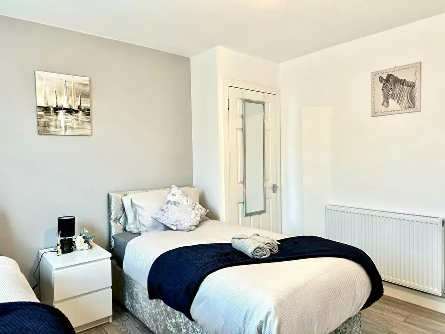 Immagine 4 di Appartamento in affitto  in Neath Road a Tonna