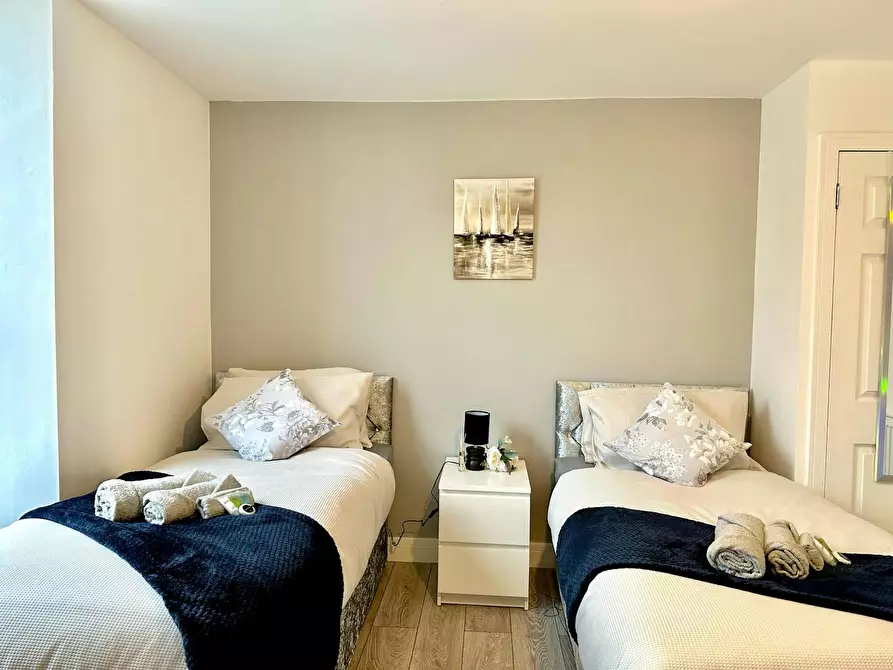 Immagine 3 di Appartamento in affitto  in Neath Road a Tonna