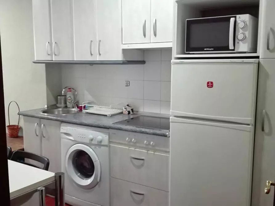 Immagine 5 di Camera in affitto  in Bailén kalea a La Peña