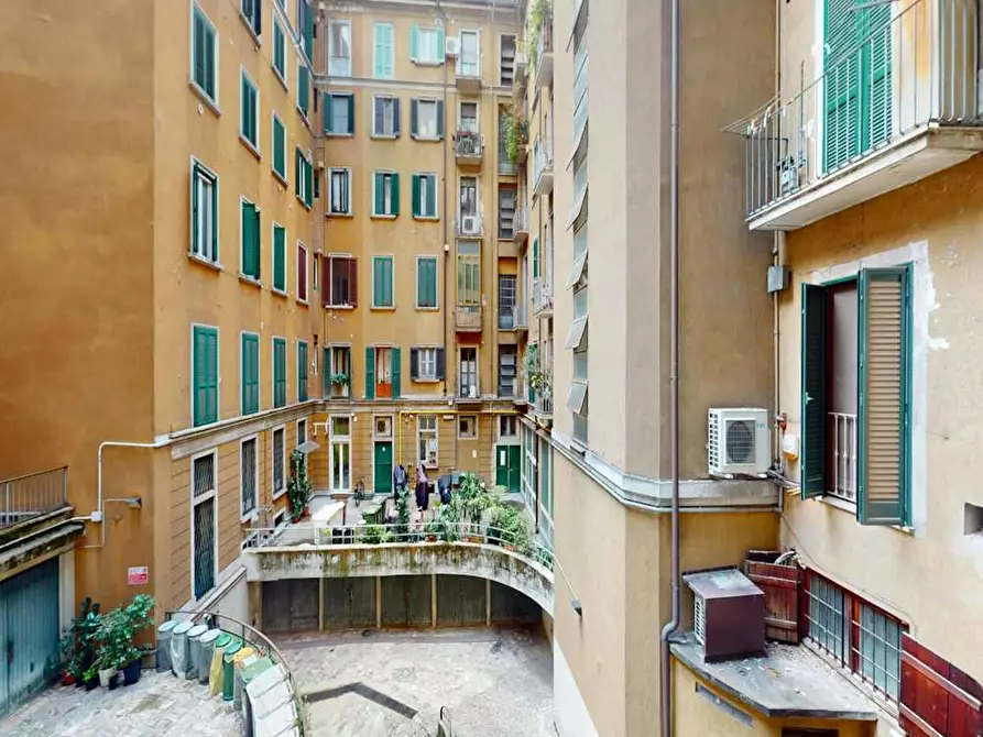 Immagine 7 di Camera in affitto  in Viale Tunisia a Milano