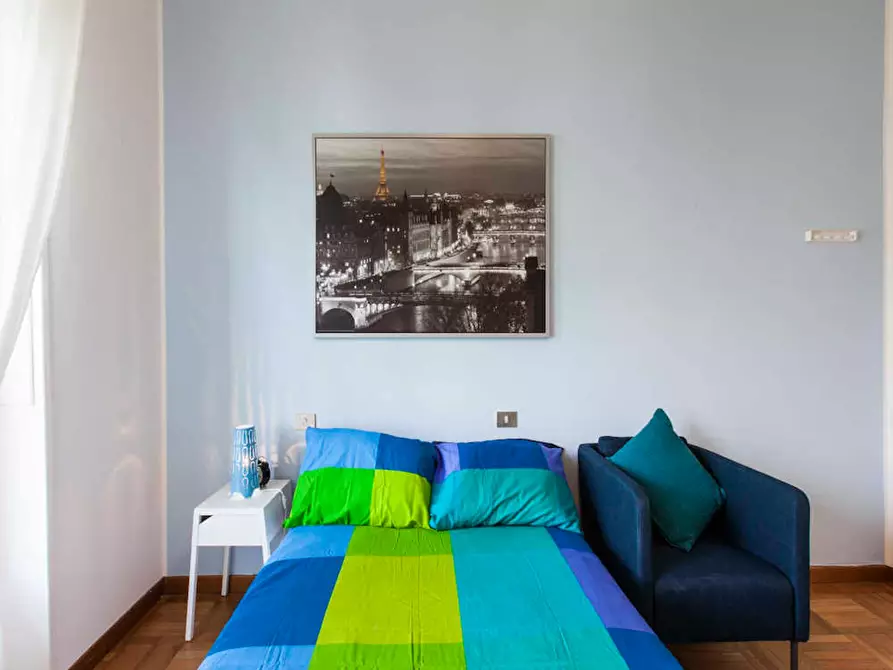 Immagine 5 di Camera in affitto  in Viale Emilio Caldara a Milano