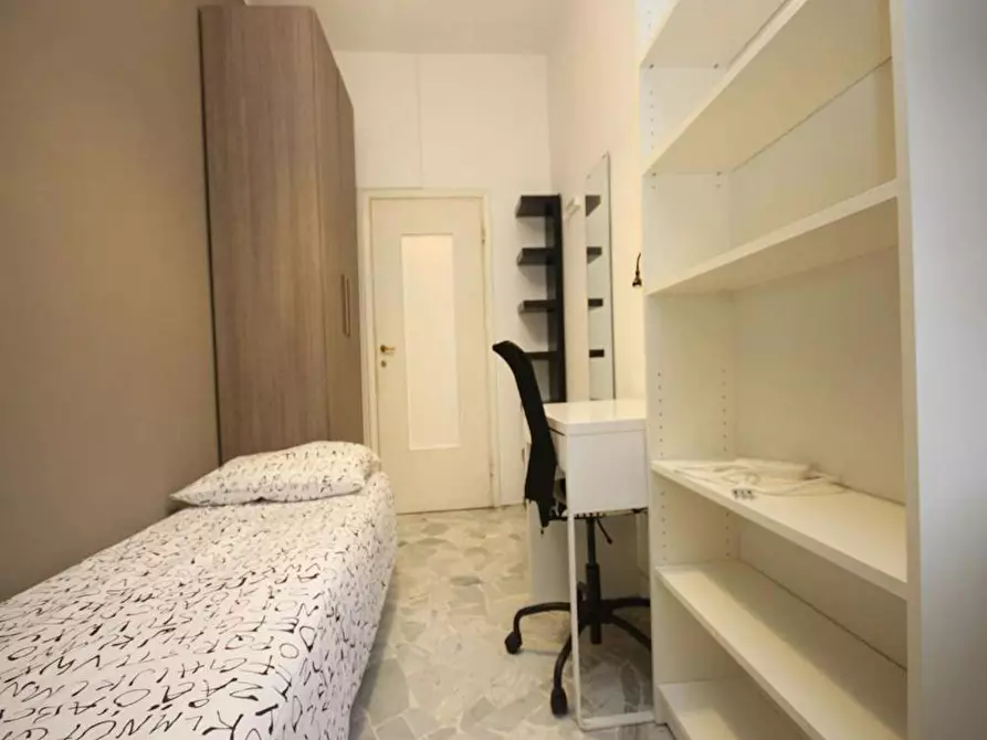 Immagine 8 di Camera in affitto  in Via Salvatore Barzilai a Milano