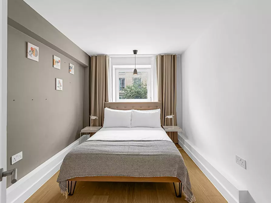 Immagine 10 di Appartamento in affitto  in Ebury Street a 
