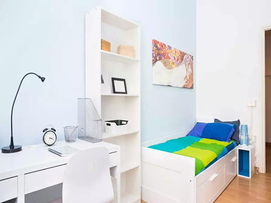 Immagine 2 di Camera in affitto  in Via Legnone a Milano