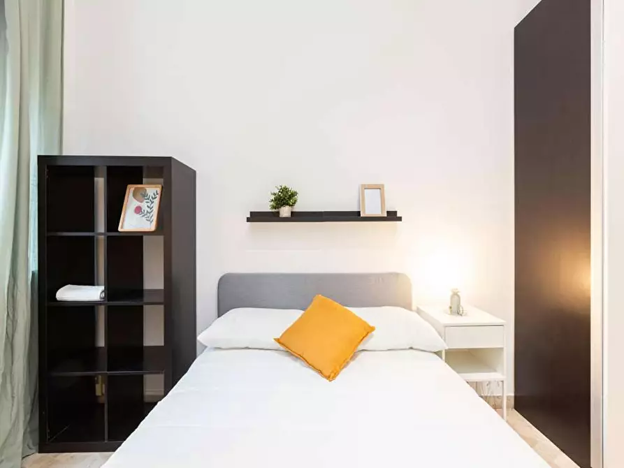 Immagine 6 di Camera in affitto  in Via Francesco Primaticcio a Milano