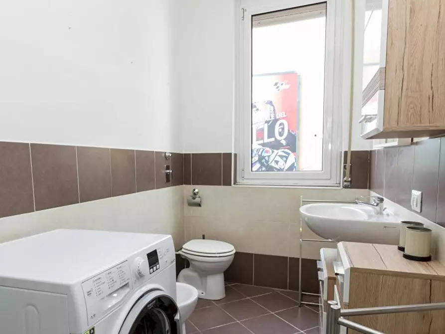 Immagine 8 di Camera in affitto  in Via Maniago a Milano