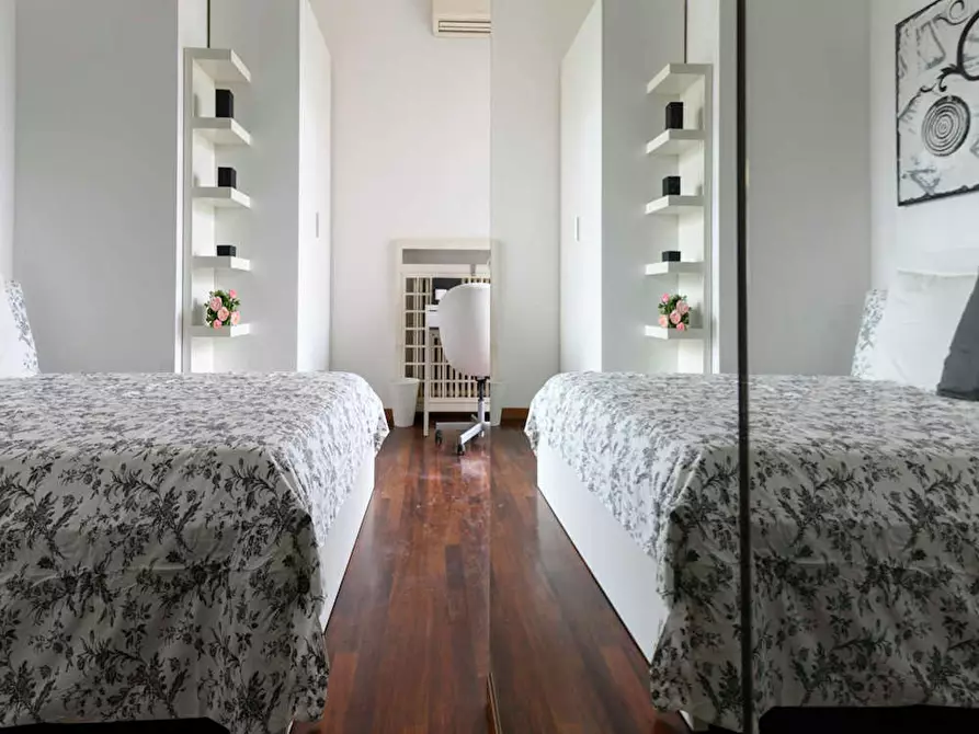 Immagine 8 di Camera in affitto  in Via Ippodromo a Milano