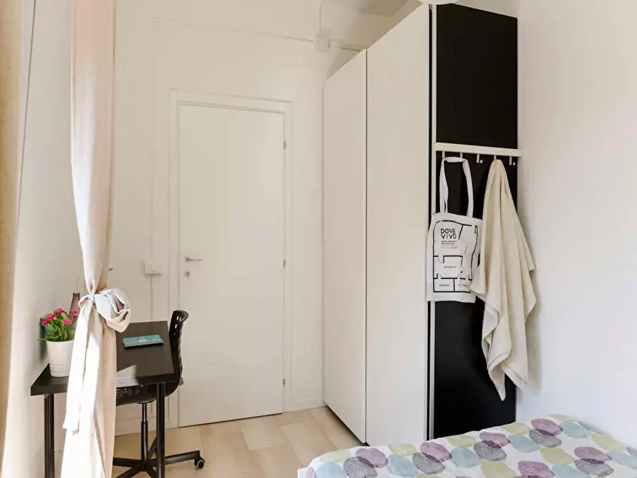 Immagine 6 di Camera in affitto  in Via Salvatore Barzilai a Milano