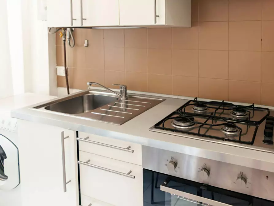 Immagine 10 di Appartamento in affitto  in Via Beato Angelico a Milano