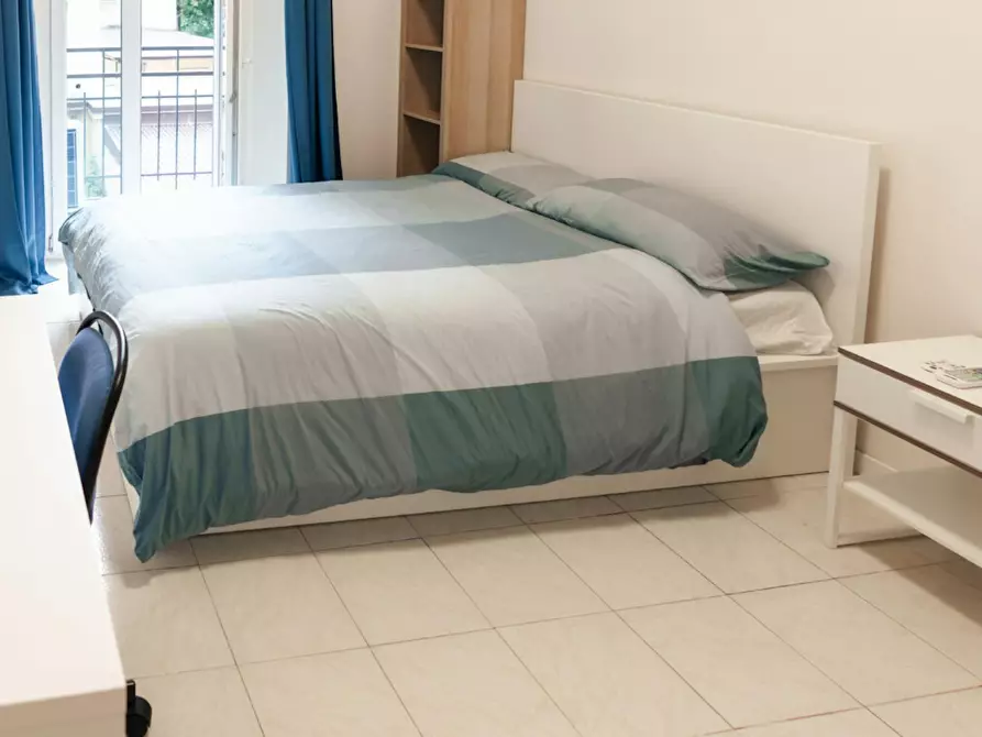 Immagine 6 di Appartamento in affitto  in Via Beato Angelico a Milano