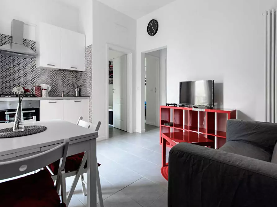 Immagine 9 di Camera in affitto  in Via Oreste Regnoli a Bologna