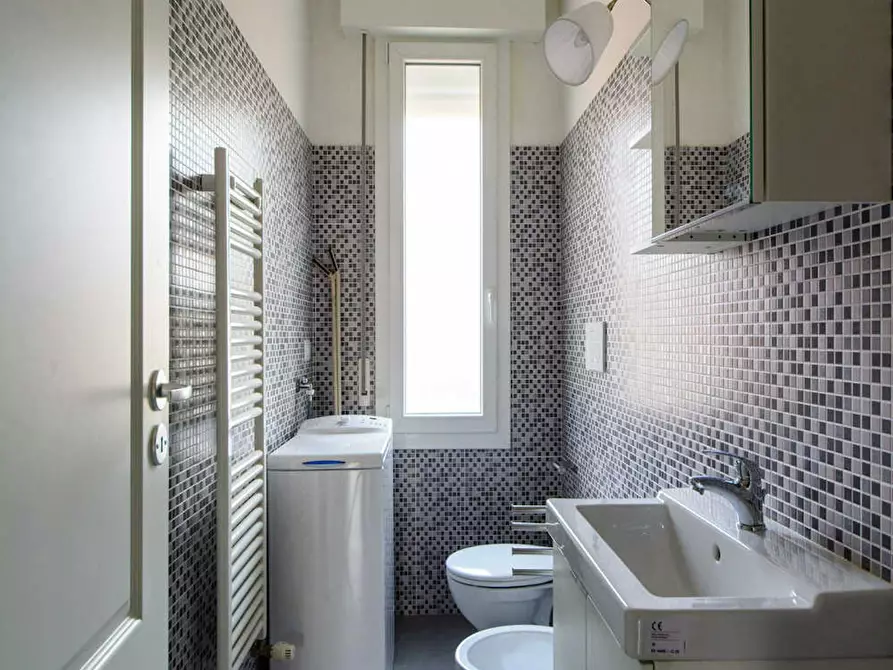 Immagine 5 di Camera in affitto  in Via Oreste Regnoli a Bologna