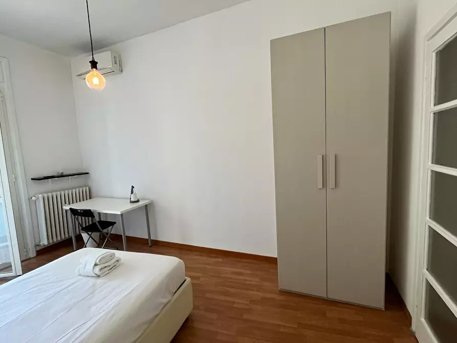 Immagine 6 di Appartamento in affitto  in Via Santa Croce a Milano