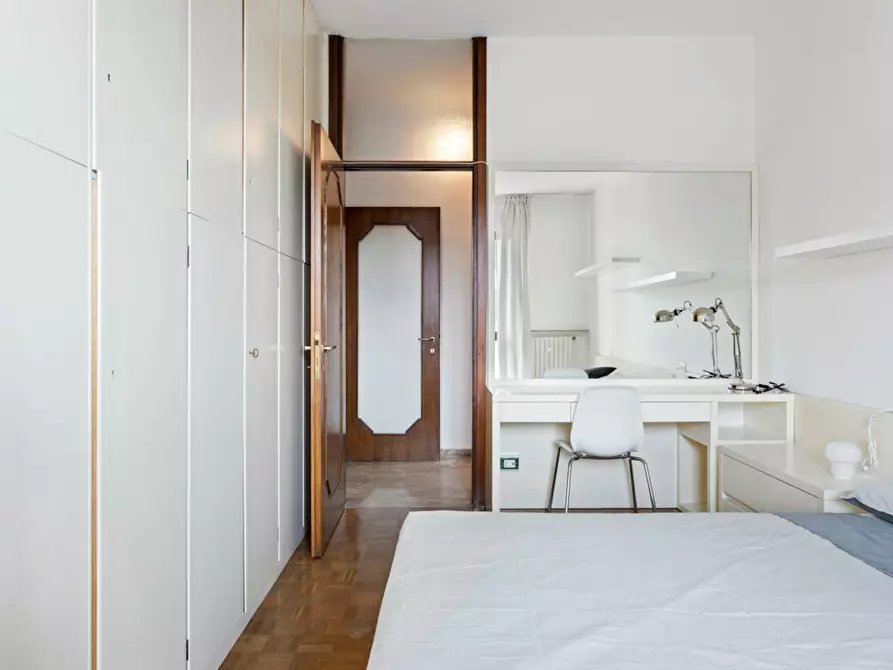 Immagine 3 di Camera in affitto  in Via Ronchi a Milano