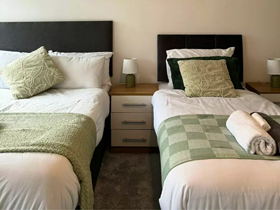 Immagine 6 di Appartamento in affitto  in Cape Street a Queensbury