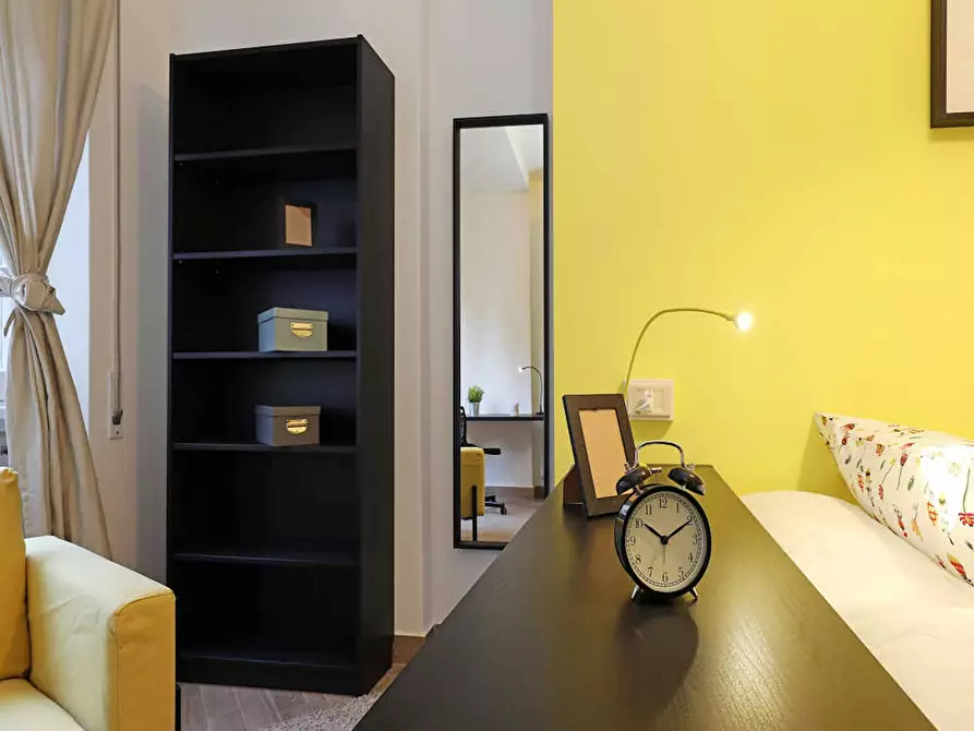 Immagine 5 di Camera in affitto  in Via Antonino Lo Surdo a Roma