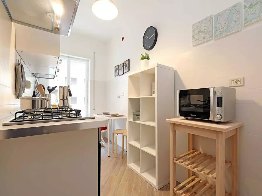 Immagine 7 di Camera in affitto  in Via Antonino Lo Surdo a Roma