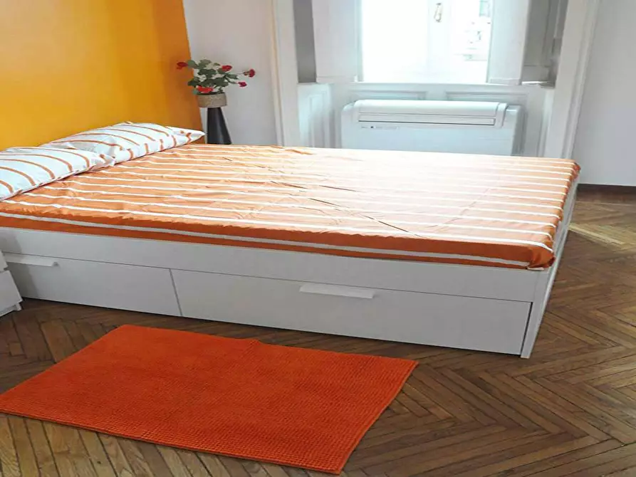 Immagine 5 di Camera in affitto  in Via Guercino a Milano