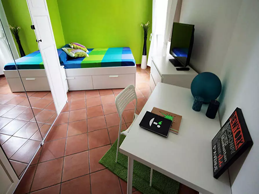 Immagine 1 di Camera in affitto  in Via Guercino a Milano