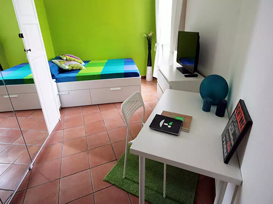 Immagine 3 di Camera in affitto  in Via Guercino a Milano