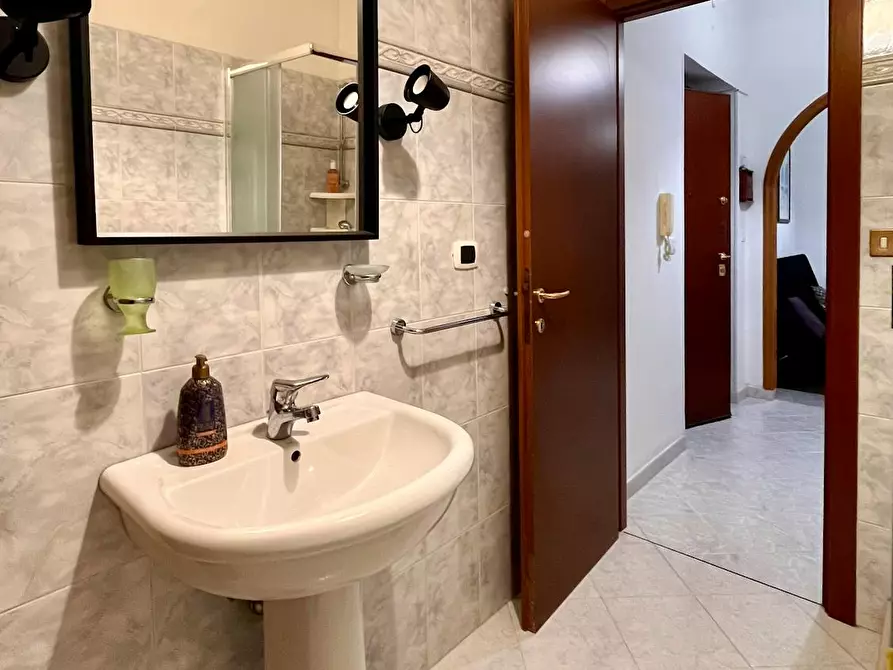 Immagine 10 di Appartamento in affitto  in Via delle Naiadi a Roma