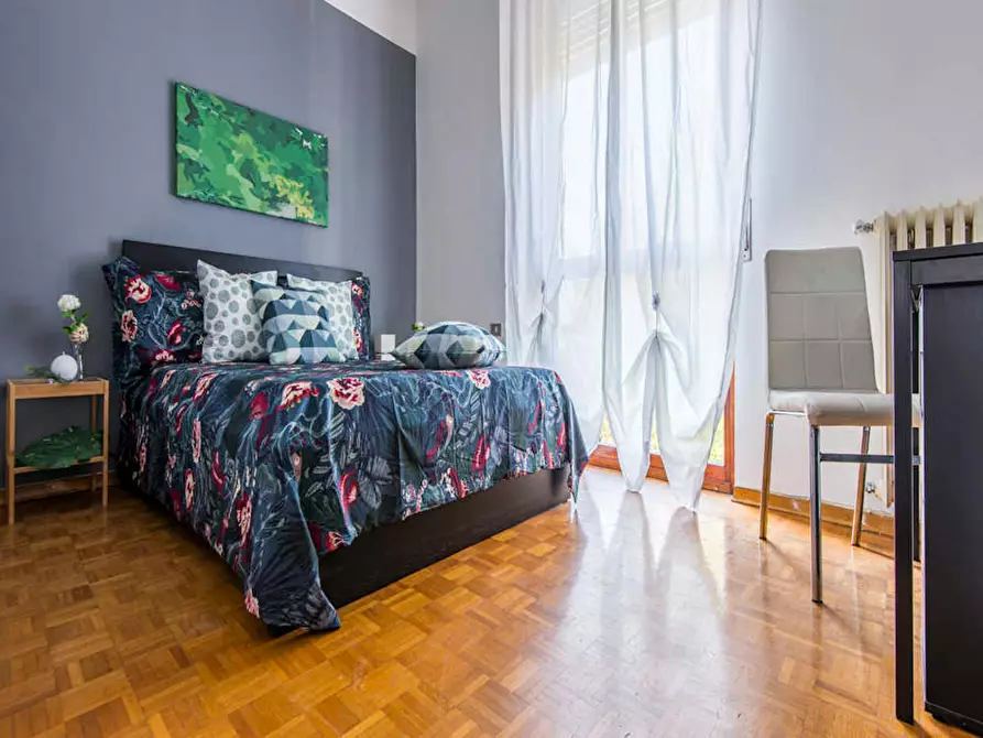Immagine 4 di Camera in affitto  in Viale San Gimignano a Milano